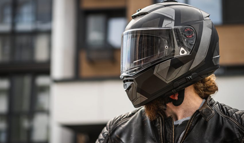 casco de moto seguro